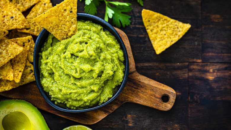 guacamole and tortilla chips