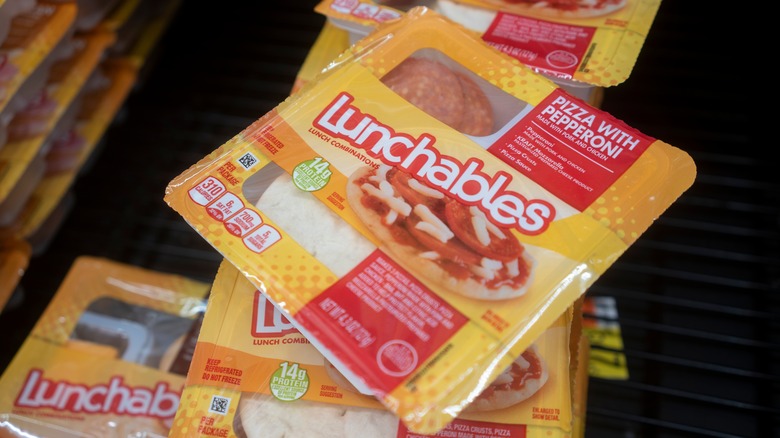 Lunchables pizza kit