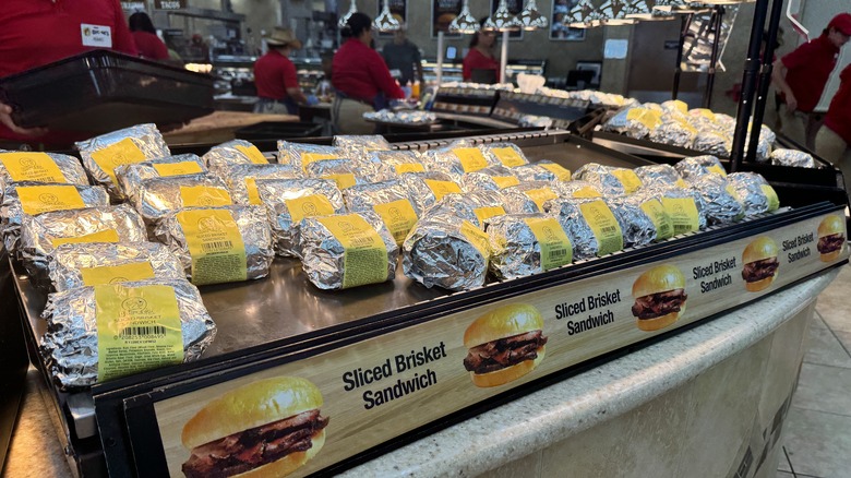 buc-ee's bbq sandwiches