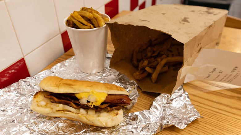 five guys hot dog