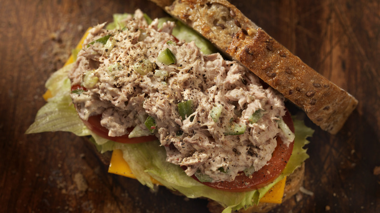 Tuna salad sandwich